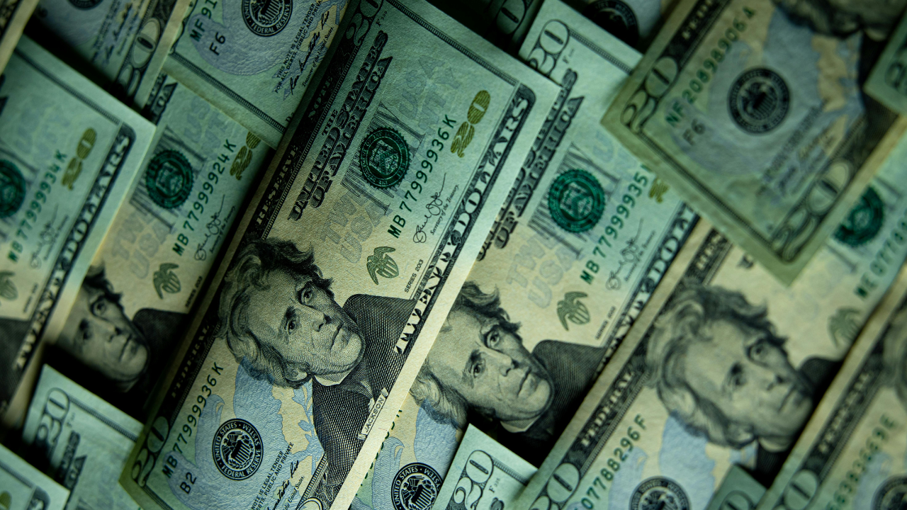 El peso mexicano se ha apreciado frente el dólar, lo que marca una tendencia positiva para la moneda nacional.