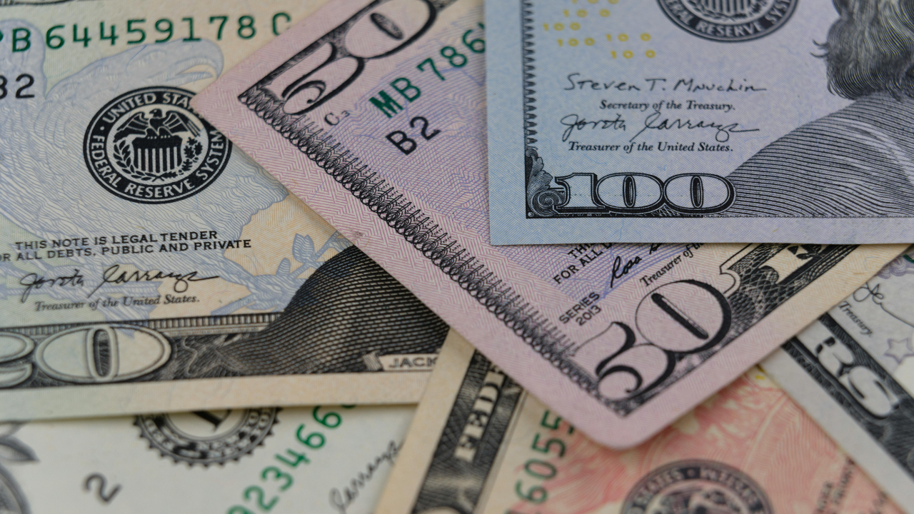 El tipo de cambio cerró en 20.2952 pesos por dólar, según datos del Banco de México (Banxico).