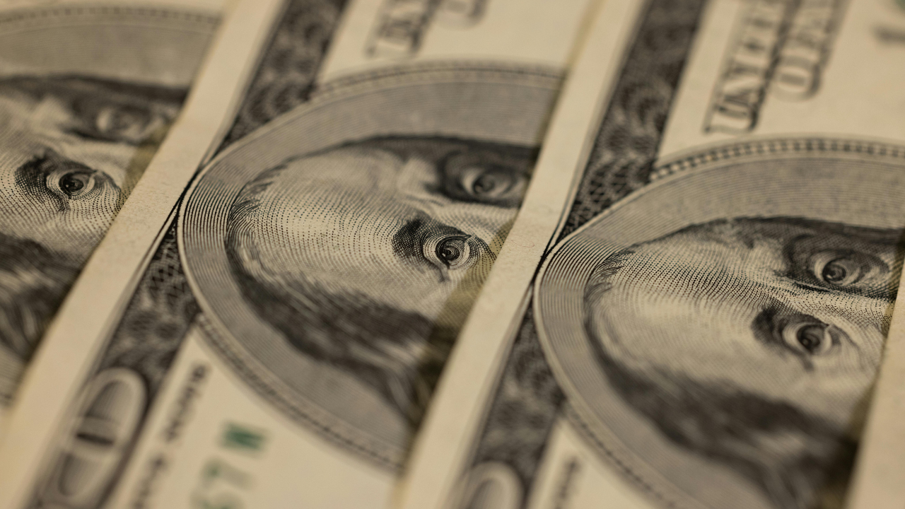 Durante la jornada, el dólar se movió en un rango de 20.2634 pesos como mínimo y 20.3969 como máximo.