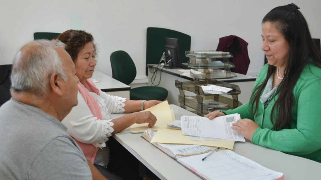 El programa, impulsado por el gobierno de la CDMX, está diseñado para regularizar terrenos y viviendas que carecen de documentos legales.