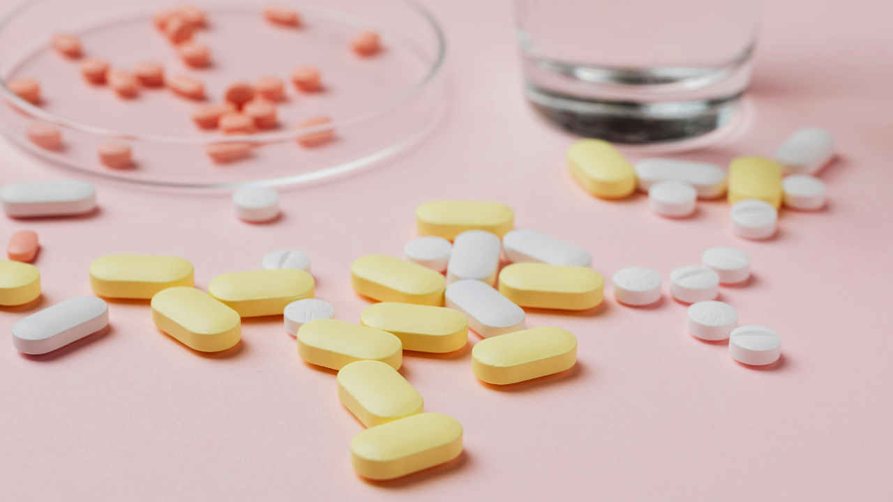 El ácido fólico, también conocido como vitamina B9, es un nutriente clave para el cuerpo humano, especialmente en etapas de crecimiento y desarrollo.