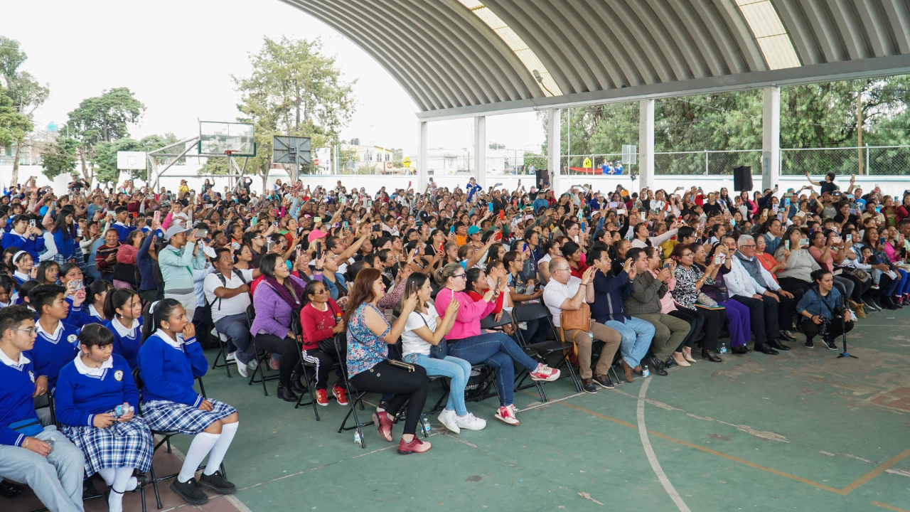 La Beca Rita Cetina Gutiérrez es una iniciativa del Gobierno de México, impulsada bajo la administración de Claudia Sheinbaum.