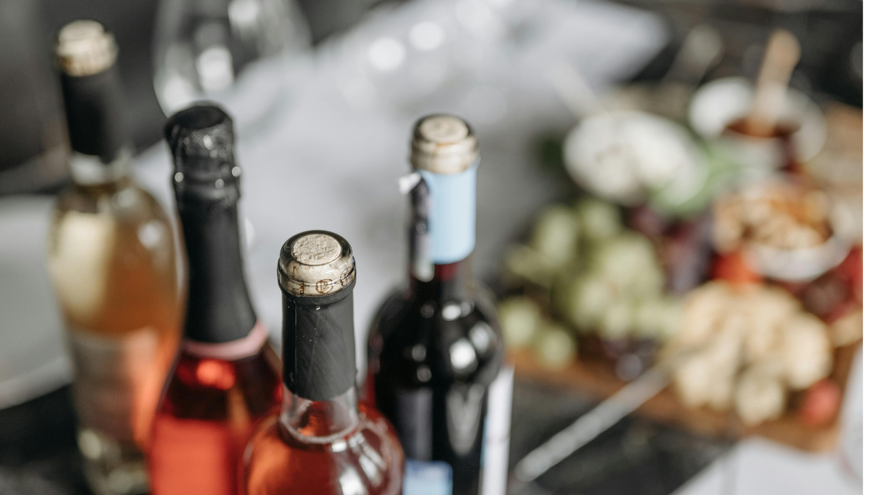 Diversos estudios científicos han demostrado que una copa de vino tinto al día puede tener beneficios reales para la salud.