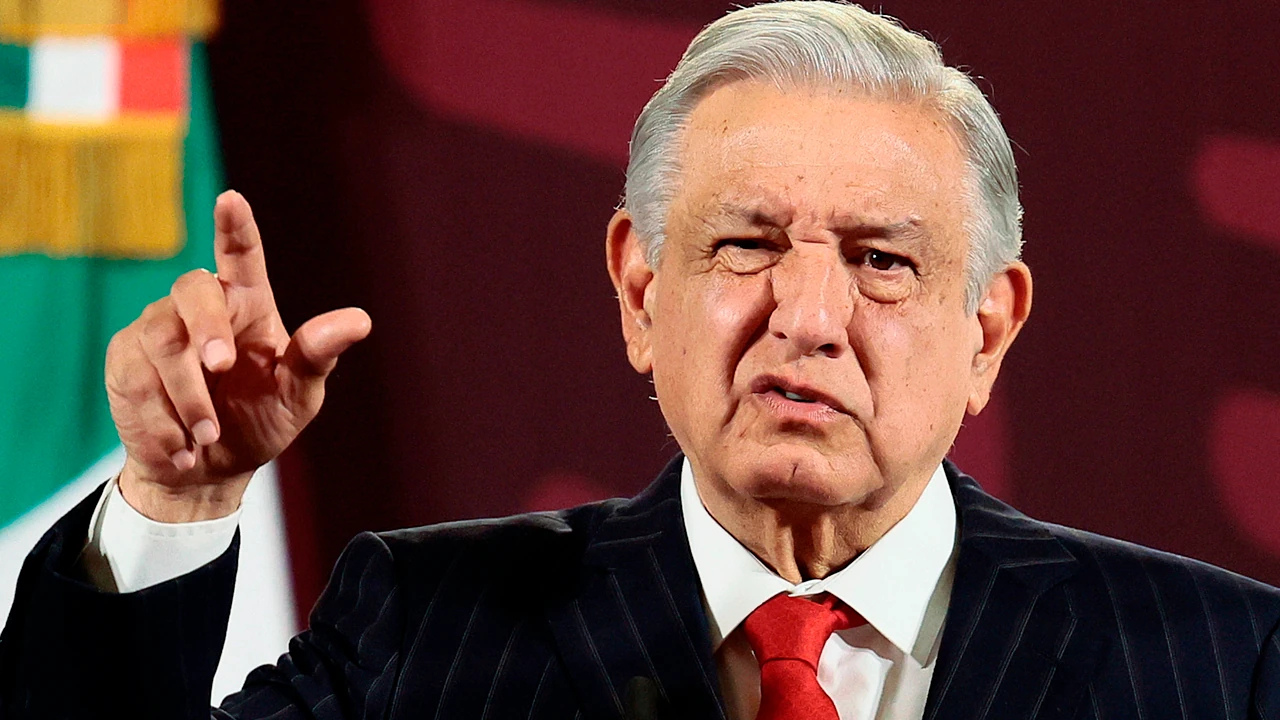 La guerra intestina en Morena presenta ya tintes que no por previsibles dejan de ser dramáticos aunque divertidos.