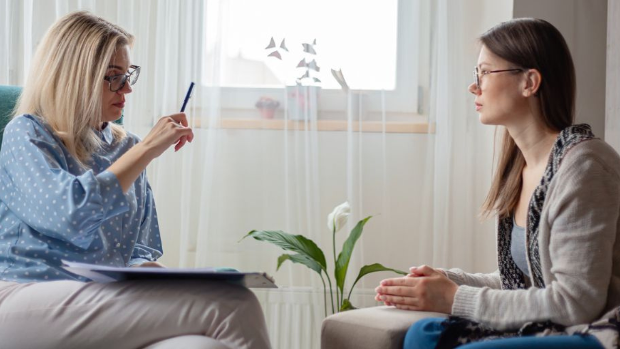 Si estas situaciones se presentan con frecuencia, lo mejor es acudir con un profesional de la salud mental.