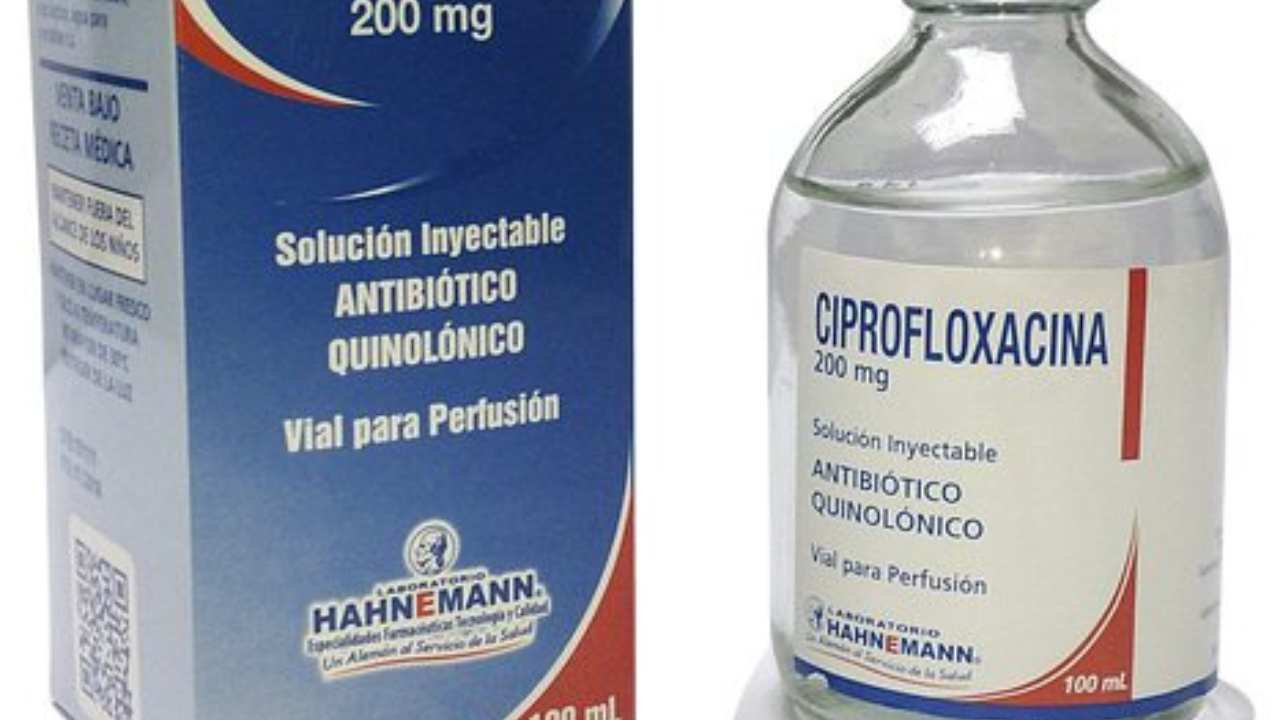 Ciprofloxacino: Es un antibiótico de amplio espectro del grupo de las fluoroquinolonas.