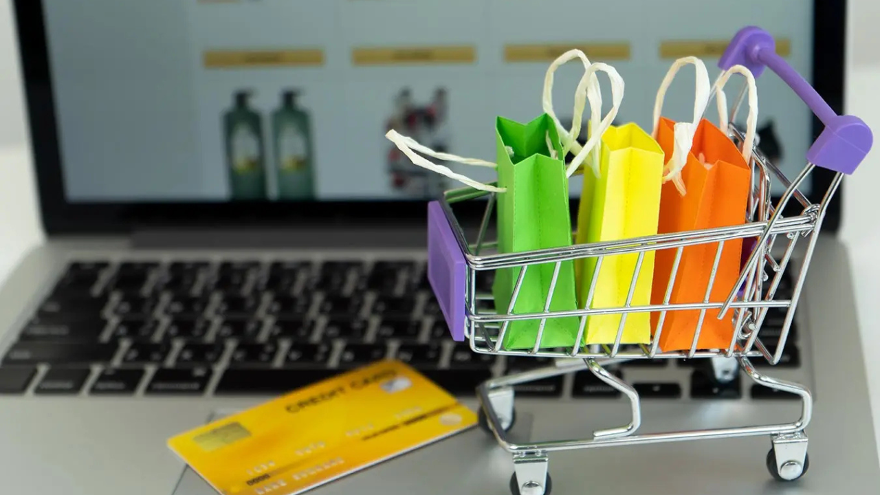 No caigas en la trampa del crédito fácil. Antes de comprar algo a meses sin intereses, pregúntate:¿Realmente lo necesito o es un gasto impulsivo?