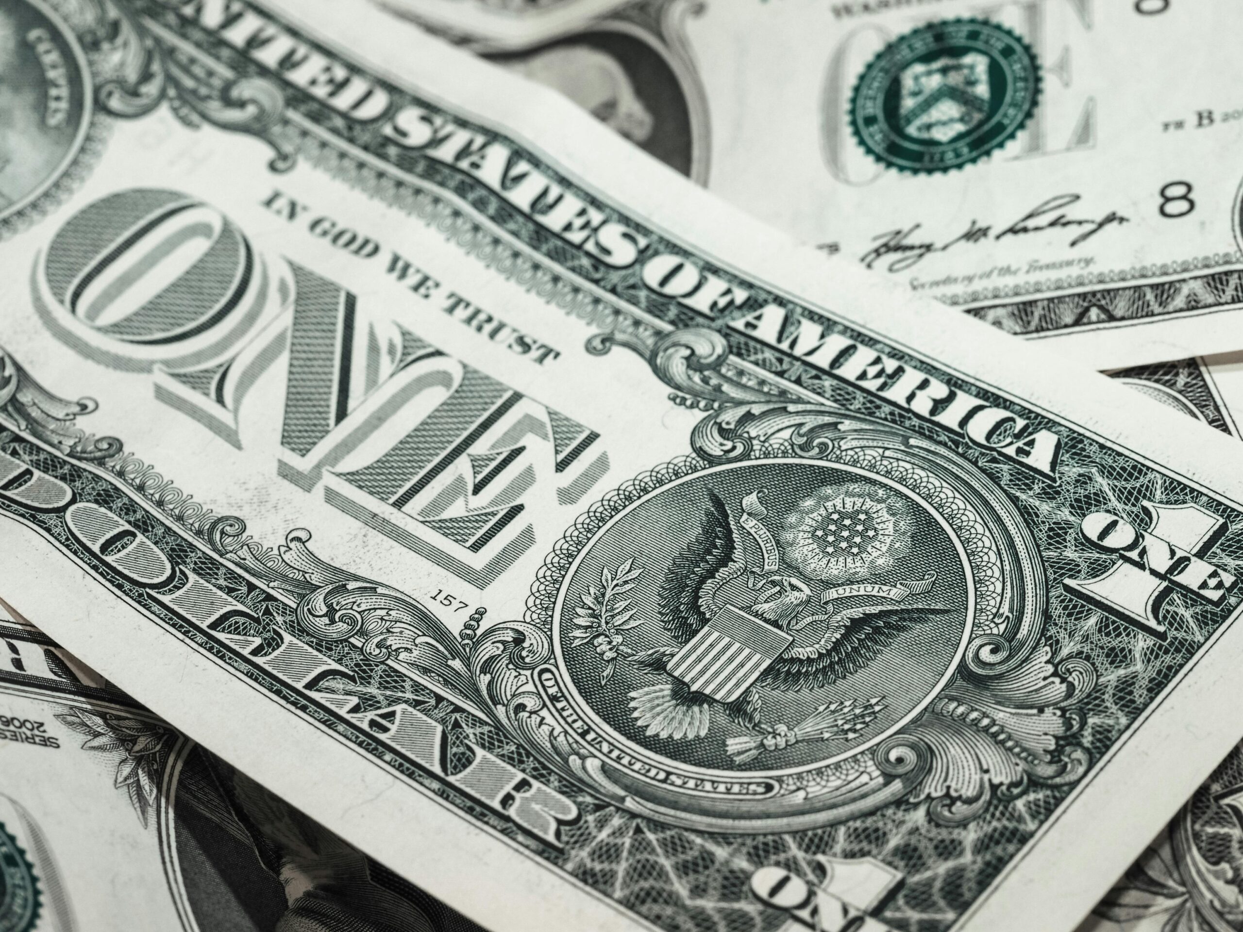 Este lunes 9 de junio de 2025, el peso mexicano registró una apreciación del 0.232%, cotizando en 19.03 unidades por dólar.