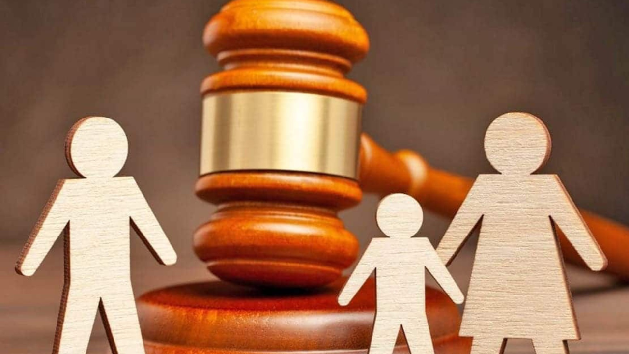 ¿Necesitas pensión alimenticia en México? Conoce los requisitos legales para solicitarla.
