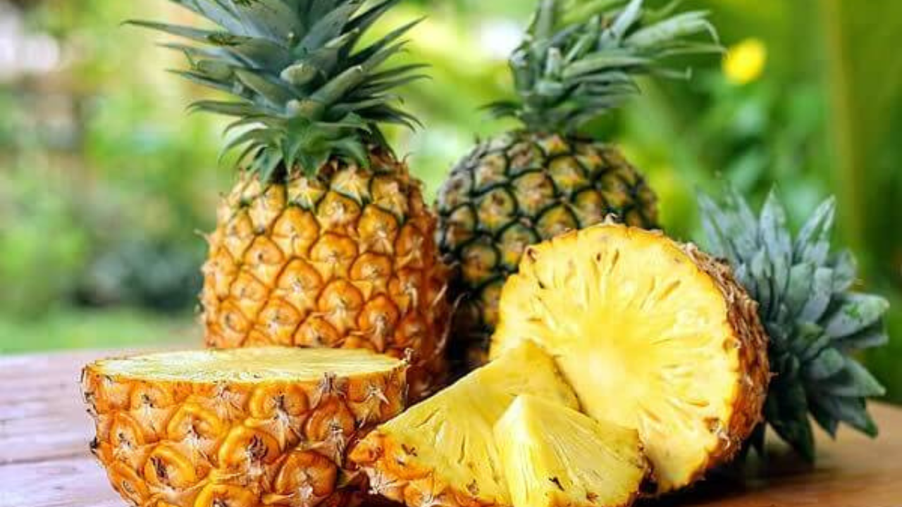 Descubre los increíbles beneficios curativos de la piña: ¡una fruta que sana por dentro y por fuera!