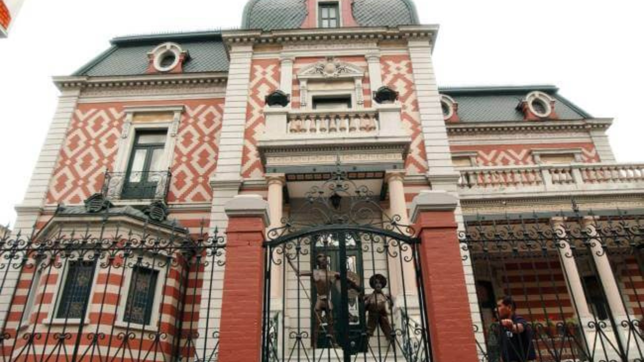 Si quieres tomarte fotos con tus artistas, deportistas y personajes históricos favoritos, el Museo de Cera de la CDMX es una parada obligada.