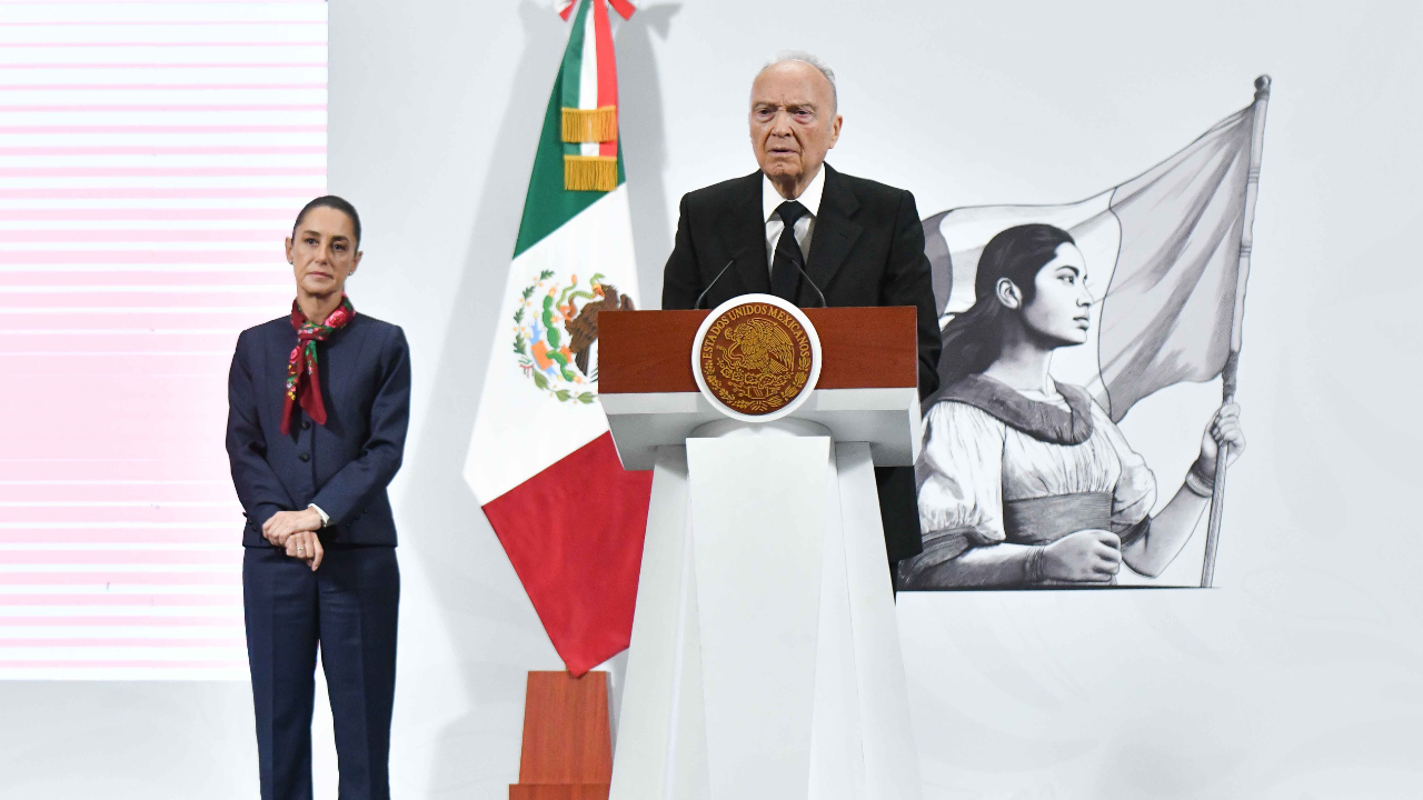 La presidenta Claudia Sheinbaum confirmó que este viernes anunciará si Gertz Manero renuncia a la FGR.